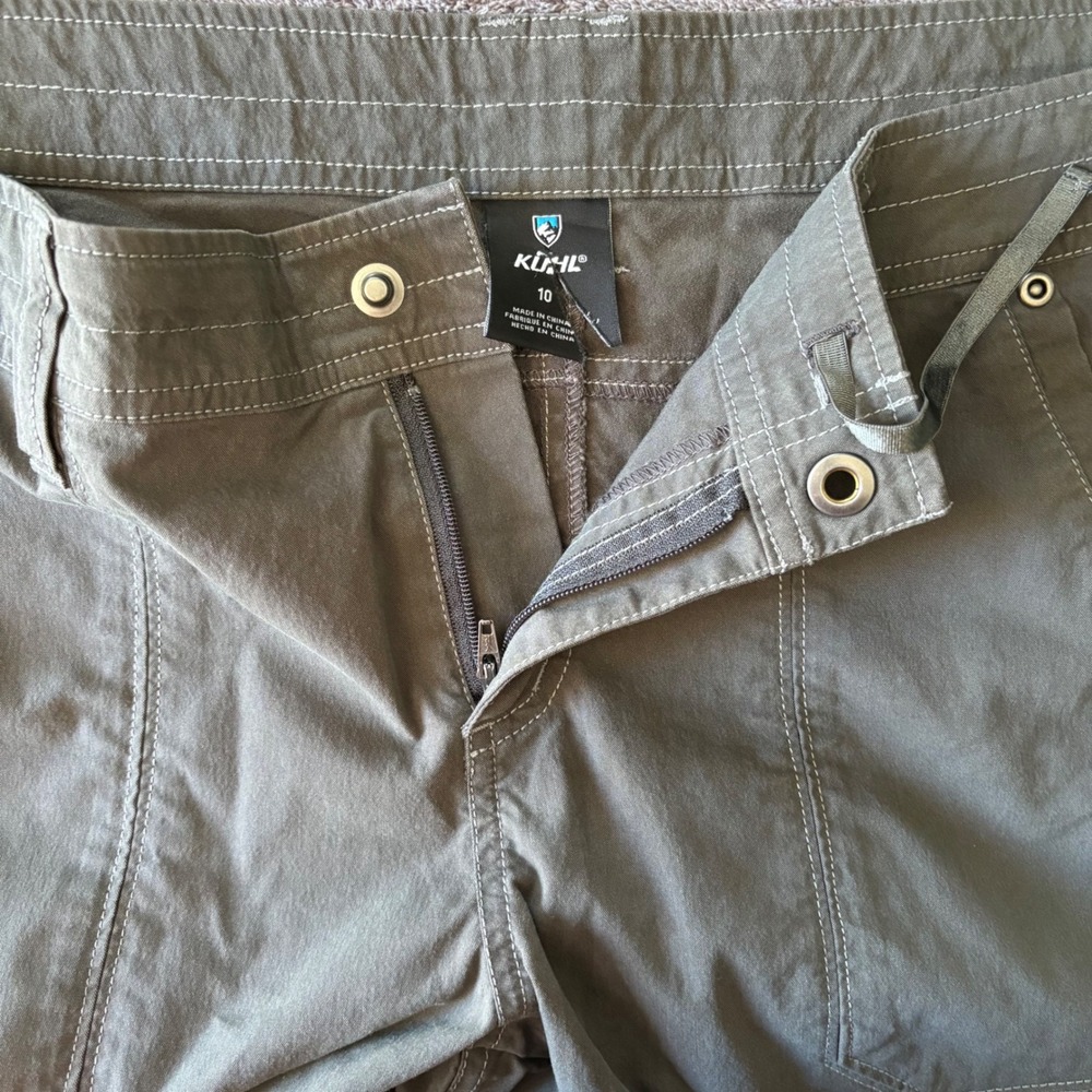 Kuhl Free Range Cargo Capri Pants Size 10 Grey Hiking Outdoor Utility Cropped - Picture 3 of 6
